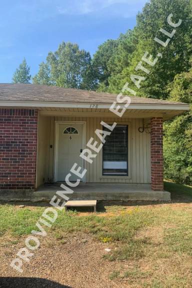 Main picture of 150 Lone Oak Rd