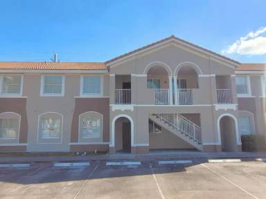 Main picture of 2903 SE 17th Ave