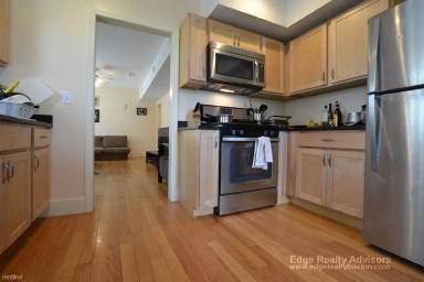Main picture of 48 Brooks St