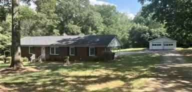 Main picture of 5038 Rocky River Rd