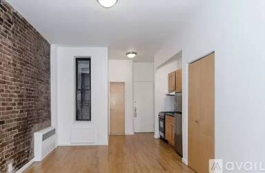 Main picture of 207 E 25th St