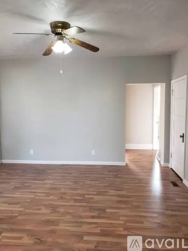Main picture of 2436 Vine St