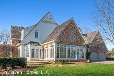Main picture of 1745 W Broadland Ln