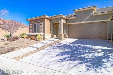 Main picture of 2408 Sun Grazer St