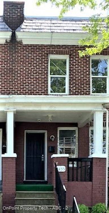 Main picture of 2455 Westport St