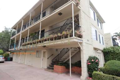 Main picture of 221 Wayne Ave