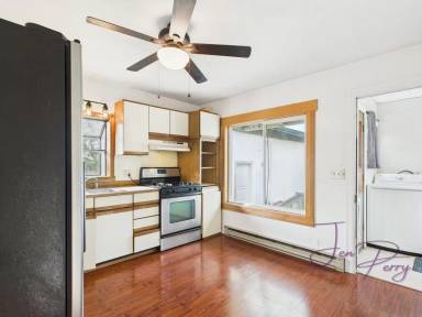 Main picture of 314 W Main St