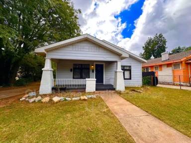 Main picture of 1710 NW 10th St