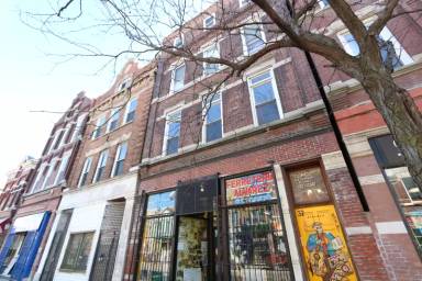 Main picture of 1323 W 18th Pl