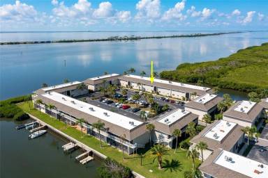 Main picture of 8829 Bay Pointe Dr