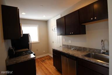 Main picture of 4402 W Belden St