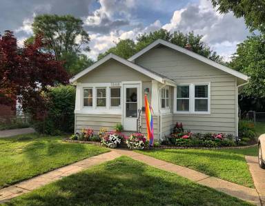Main picture of 1568 Leroy St