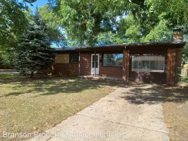 Main picture of 4559 S Glenn Ave