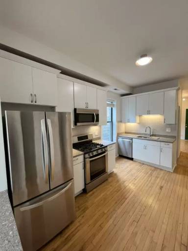 Main picture of 1320 N Wicker Park Ave