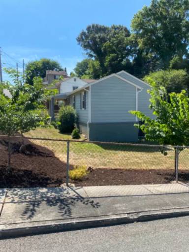 Main picture of 2115 Early St