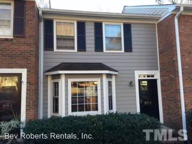 Main picture of 203 Bay Dr