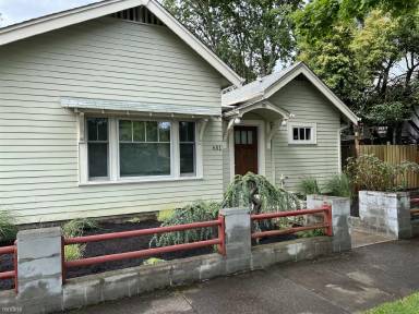 Main picture of 651 W 11th Ave