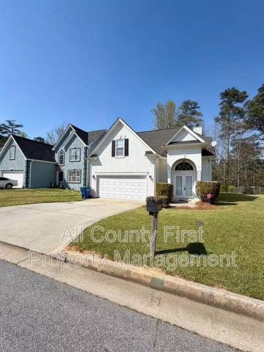 Main picture of 2215 Lake Royale Dr