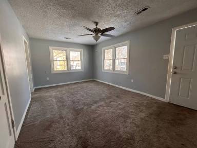 Main picture of 4601 S Brookhaven St