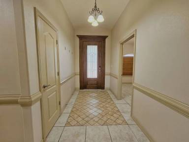 Main picture of 5618 Ironwood Ct