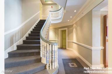 Main picture of 457 Centre St