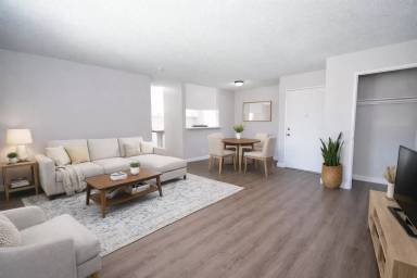 Main picture of 4571 N Figueroa St