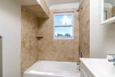 Main picture of 322 S Clinton St