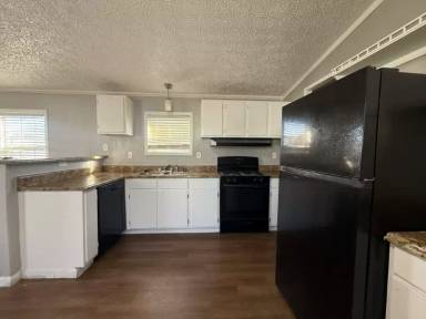 Main picture of 1236 N Oaklane Rd
