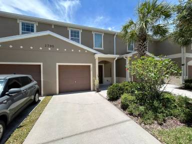 Main picture of 2700 Revolution St