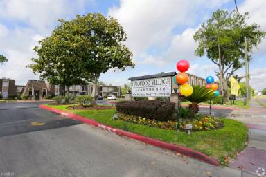 Main picture of Oakwood Village Apartments