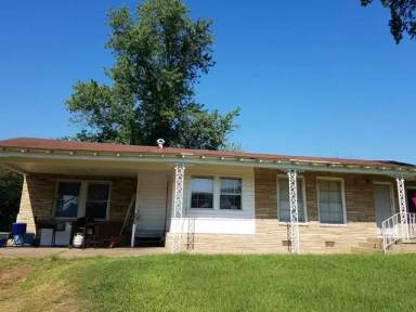 Main picture of 2123 W Main St