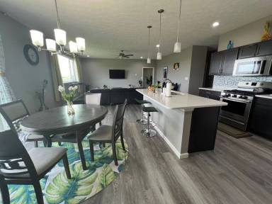Main picture of 949 Colcester Ln
