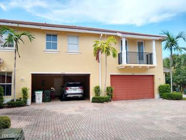 Main picture of 4760 Mimosa Pl