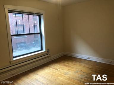 Main picture of 2884-2888 N Clark St Apartments