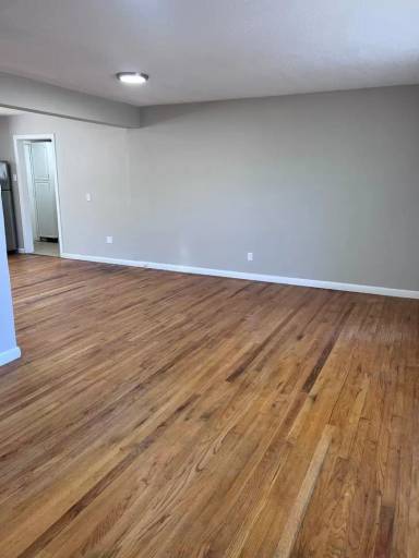 Main picture of 3813 32nd St