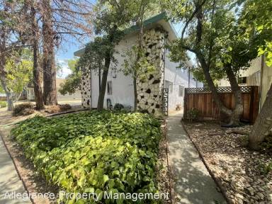 Main picture of 3097 Freeport Blvd
