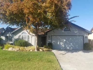 Main picture of 762 E Encore Dr