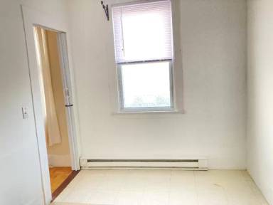 Main picture of 64 Front St