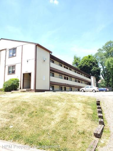 Main picture of 591 E Buchtel Ave