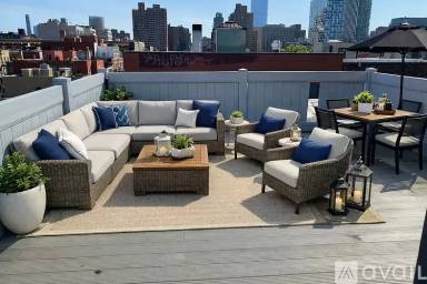 Main picture of 410 E 13th St