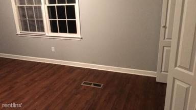 Main picture of 520 6th Ave S