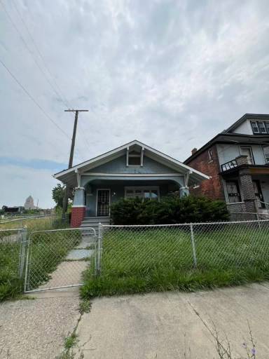 Main picture of 1125 Pingree St