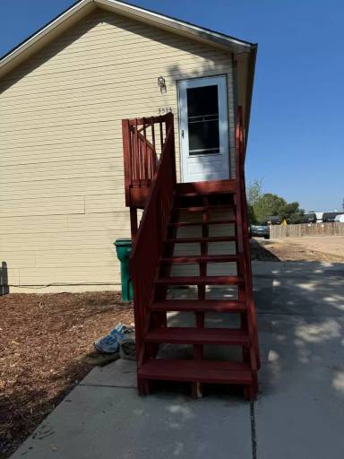 Main picture of 3513 Golden St