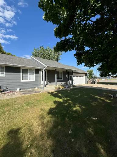 Main picture of 1216 E Fleetwood Cir