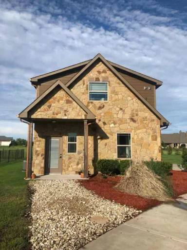 Main picture of 1640 Winding Creek Ln