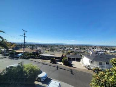 Main picture of 1088 Central Blvd
