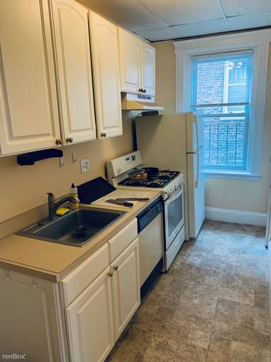 Main picture of 32 Park Vale Ave