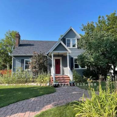 Main picture of 443 Clark Ave