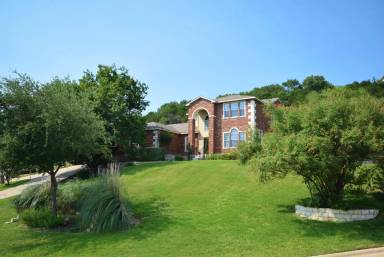 Main picture of 105 Riata Cir