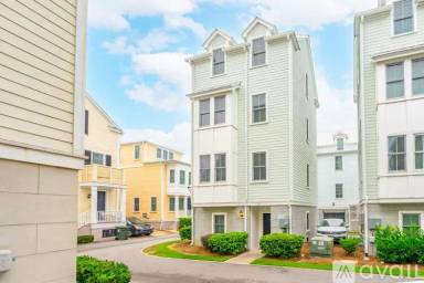 Main picture of 5 Dereef Ct